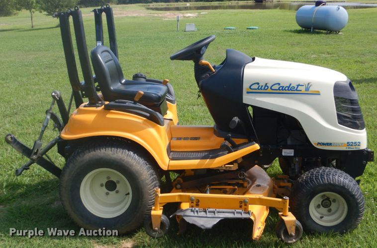 image for item DI2249 Cub Cadet 5252 lawn mower