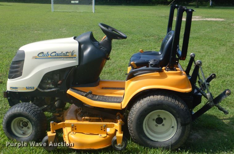 image for item DI2249 Cub Cadet 5252 lawn mower