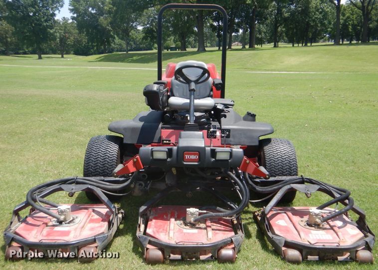image for item DI2251 2012 Toro Groundsmaster 4500D ZTR lawn mower