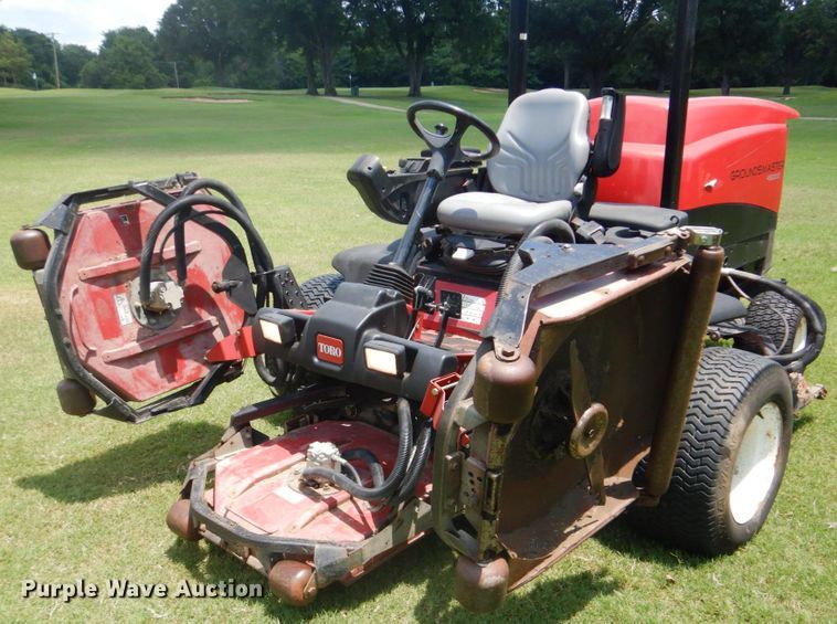 image for item DI2251 2012 Toro Groundsmaster 4500D ZTR lawn mower