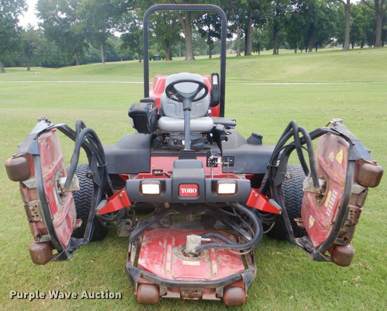 image for item DI2251 2012 Toro Groundsmaster 4500D ZTR lawn mower
