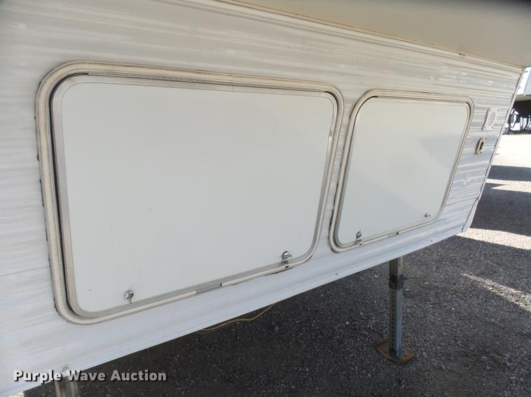 image for item DX9188 2003 Gulfstream Innsbruck camper