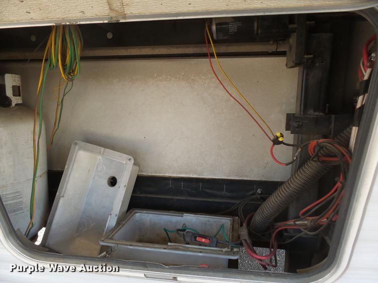 image for item DX9188 2003 Gulfstream Innsbruck camper