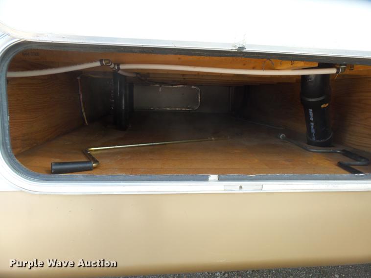 image for item DX9188 2003 Gulfstream Innsbruck camper