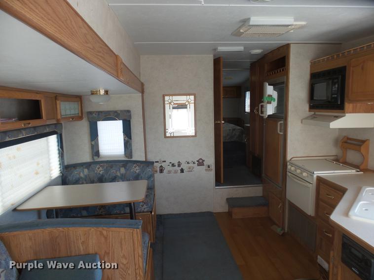 image for item DX9188 2003 Gulfstream Innsbruck camper