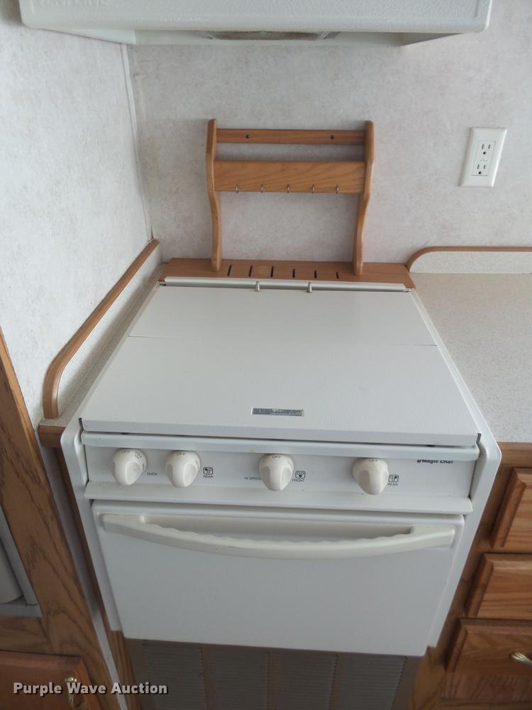 image for item DX9188 2003 Gulfstream Innsbruck camper