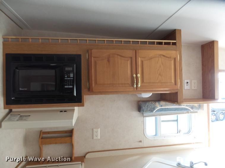 image for item DX9188 2003 Gulfstream Innsbruck camper