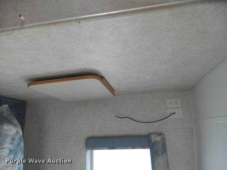 image for item DX9188 2003 Gulfstream Innsbruck camper