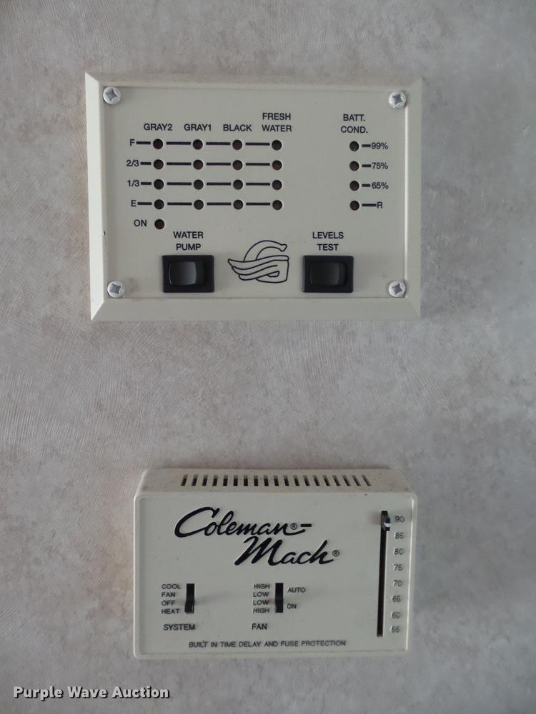 image for item DX9188 2003 Gulfstream Innsbruck camper