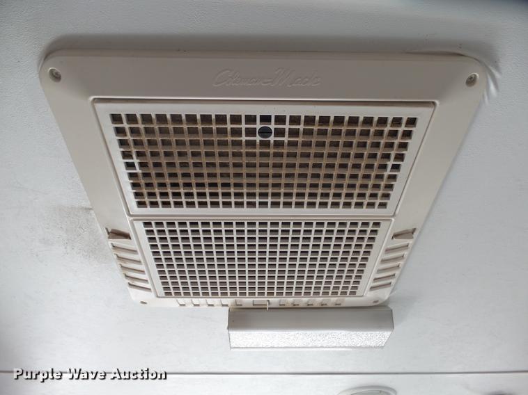 image for item DX9188 2003 Gulfstream Innsbruck camper