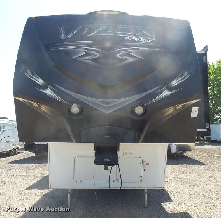 image for item DX9189 2012 Keystone Vizion camper