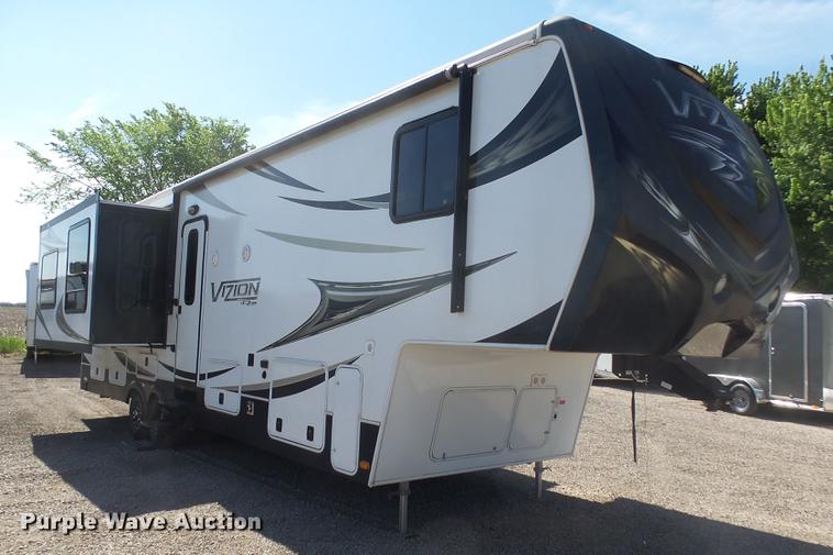 image for item DX9189 2012 Keystone Vizion camper