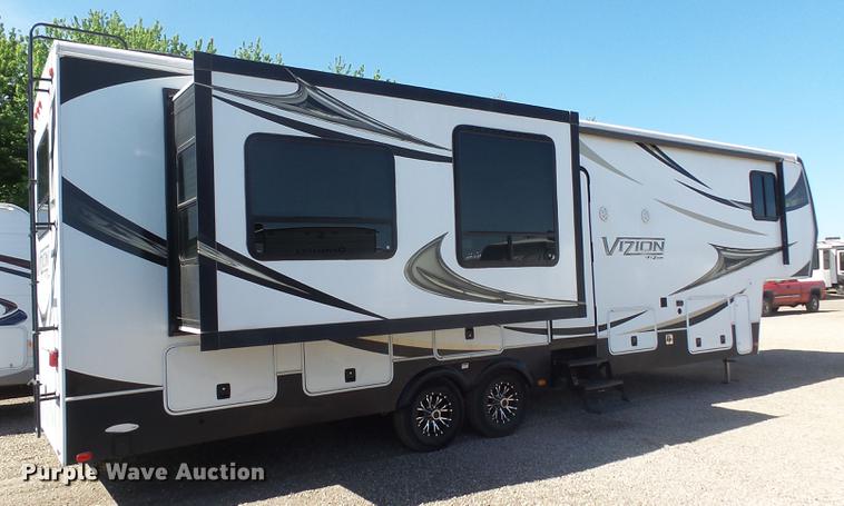 image for item DX9189 2012 Keystone Vizion camper