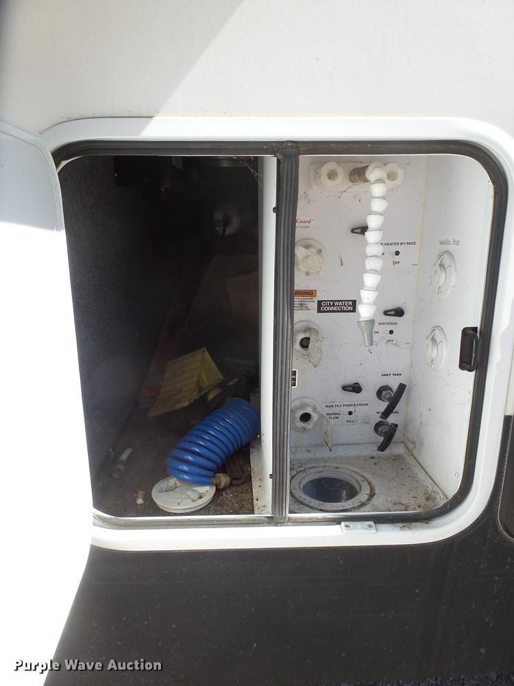 image for item DX9189 2012 Keystone Vizion camper