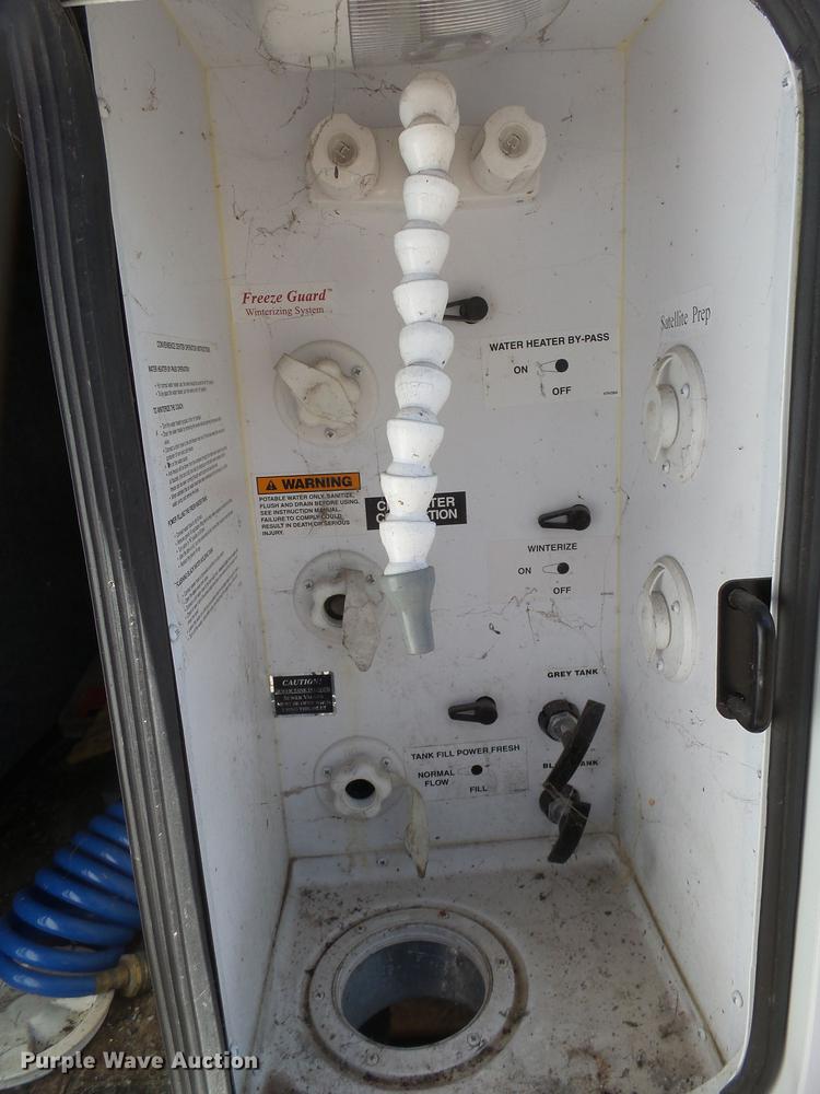 image for item DX9189 2012 Keystone Vizion camper