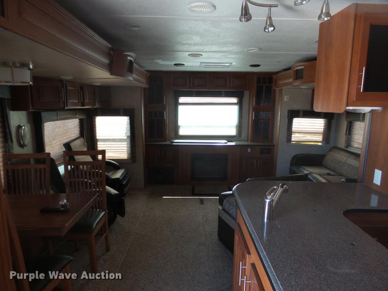 image for item DX9189 2012 Keystone Vizion camper