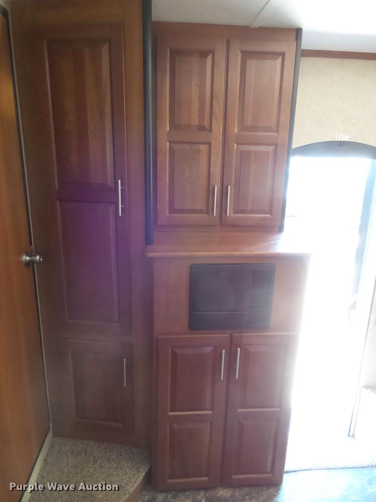 image for item DX9189 2012 Keystone Vizion camper