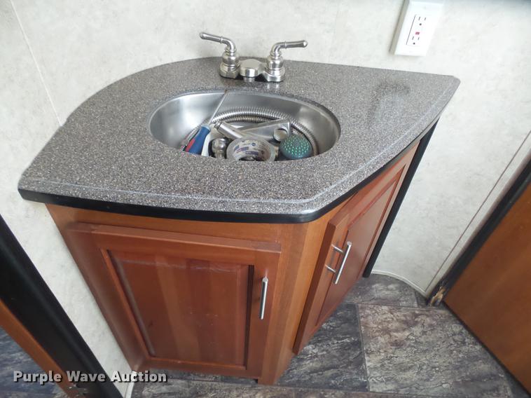 image for item DX9189 2012 Keystone Vizion camper