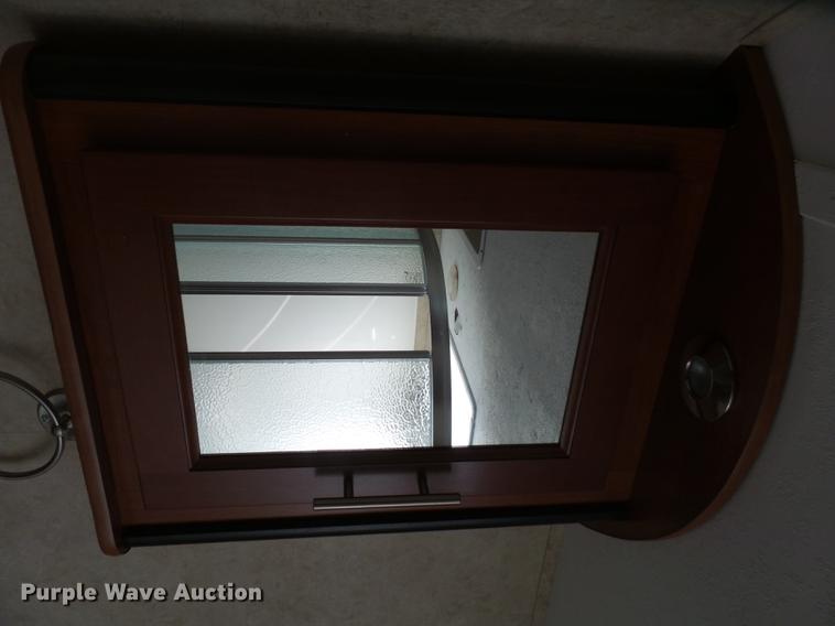 image for item DX9189 2012 Keystone Vizion camper