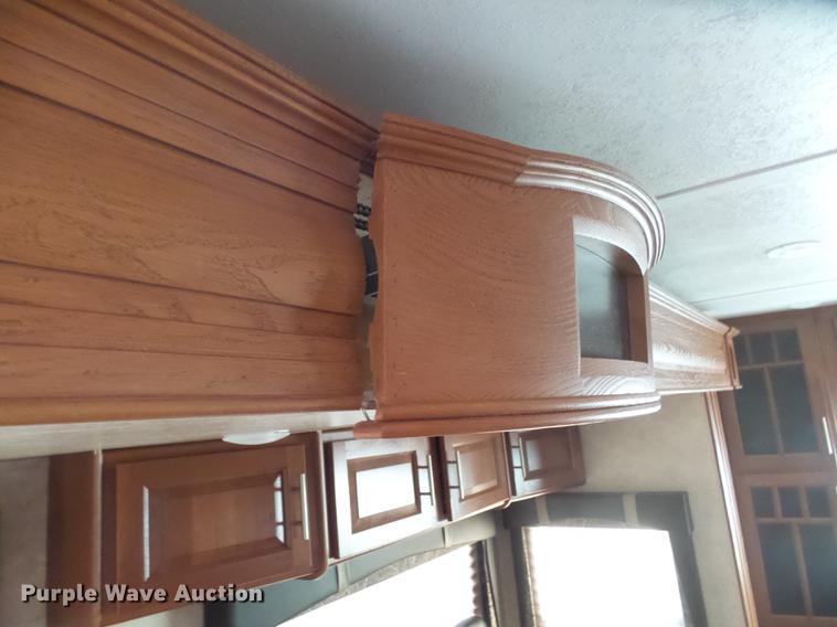 image for item DX9189 2012 Keystone Vizion camper