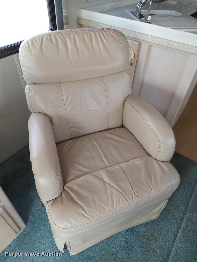 image for item DX9195 2000 Newmar Dutchstar RV