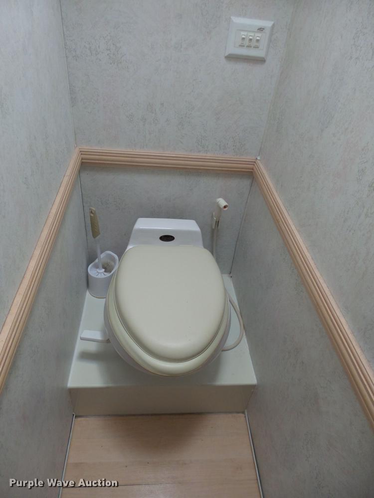 image for item DX9195 2000 Newmar Dutchstar RV