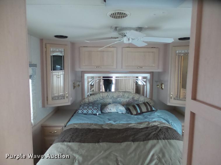 image for item DX9195 2000 Newmar Dutchstar RV