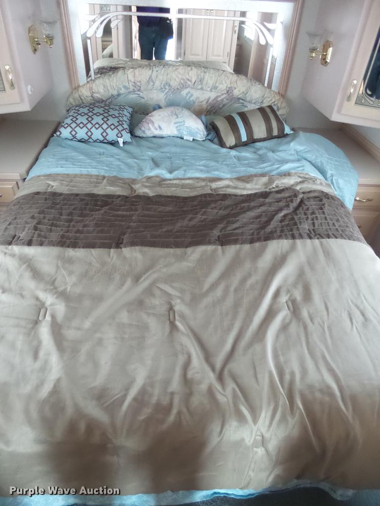 image for item DX9195 2000 Newmar Dutchstar RV