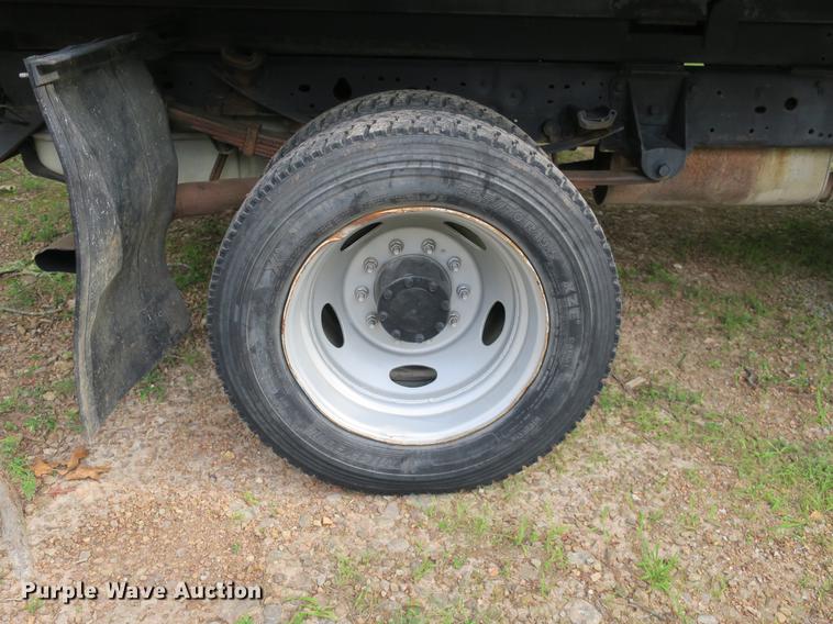 image for item EA9258 2005 Ford F550 Super Duty XL dump truck