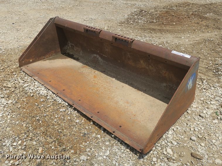 image for item EA9259 Bobcat skid steer bucket