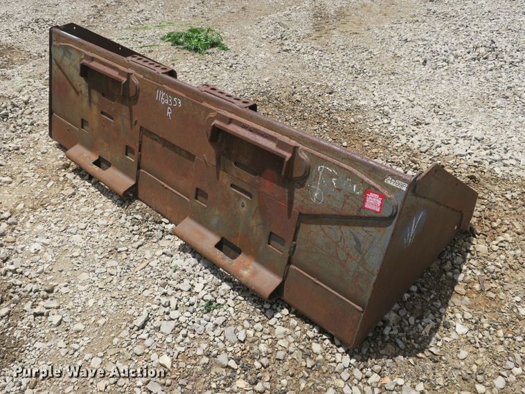 image for item EA9259 Bobcat skid steer bucket