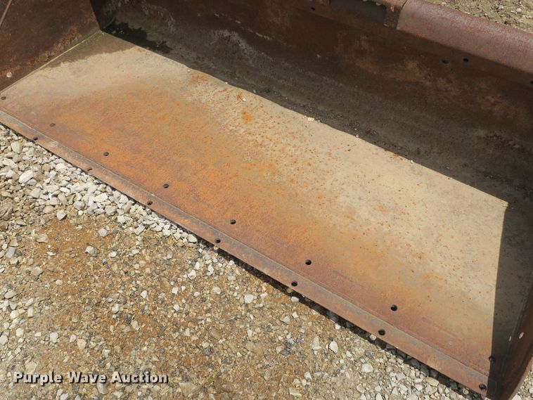 image for item EA9259 Bobcat skid steer bucket