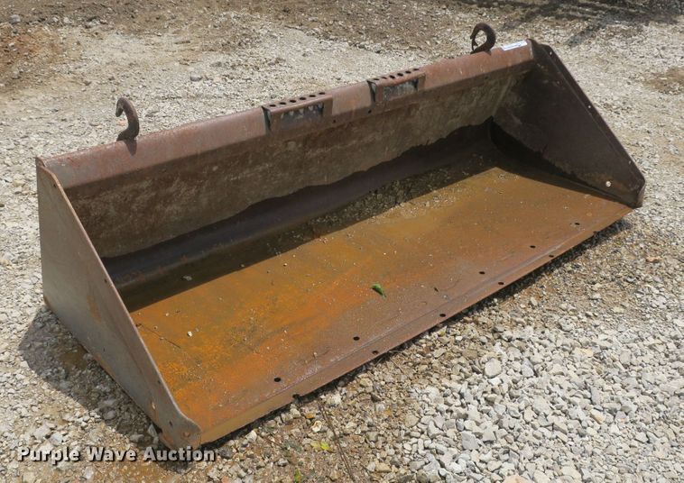 image for item EA9260 Bobcat skid steer bucket