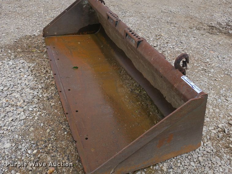 image for item EA9260 Bobcat skid steer bucket