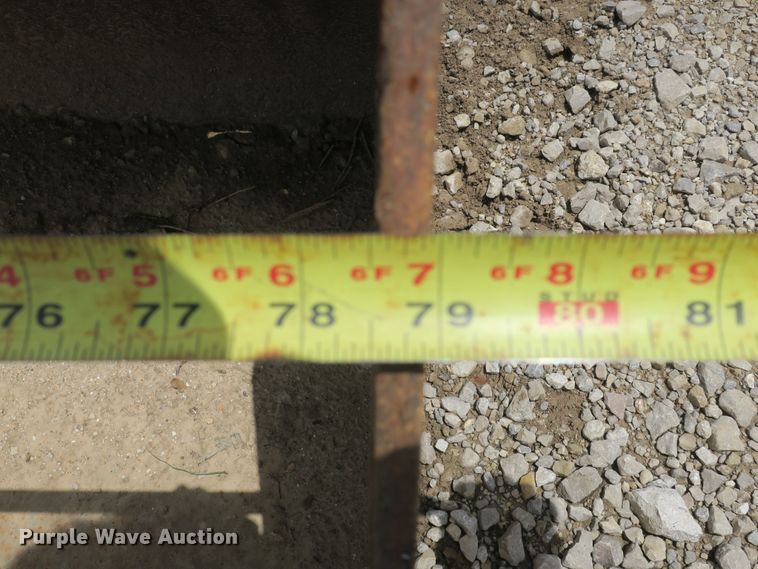 image for item EA9263 Skid steer bucket