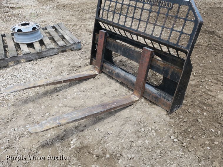 image for item EA9267 Pallet forks