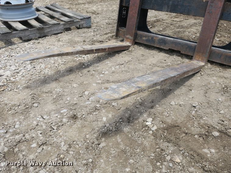 image for item EA9267 Pallet forks