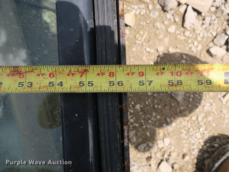 image for item EA9282 Bobcat excavator doors