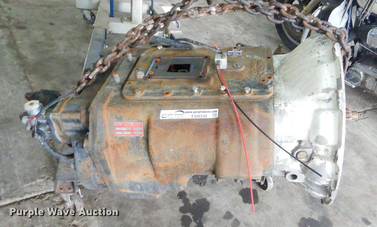 image for item ED9334 Eaton Fuller Super 10 speed transmission