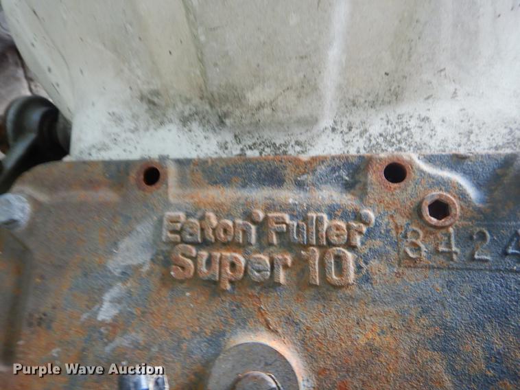 image for item ED9334 Eaton Fuller Super 10 speed transmission