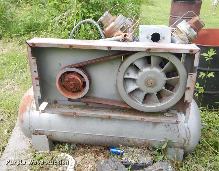 image for item ED9335 Ingersoll Rand air compressor