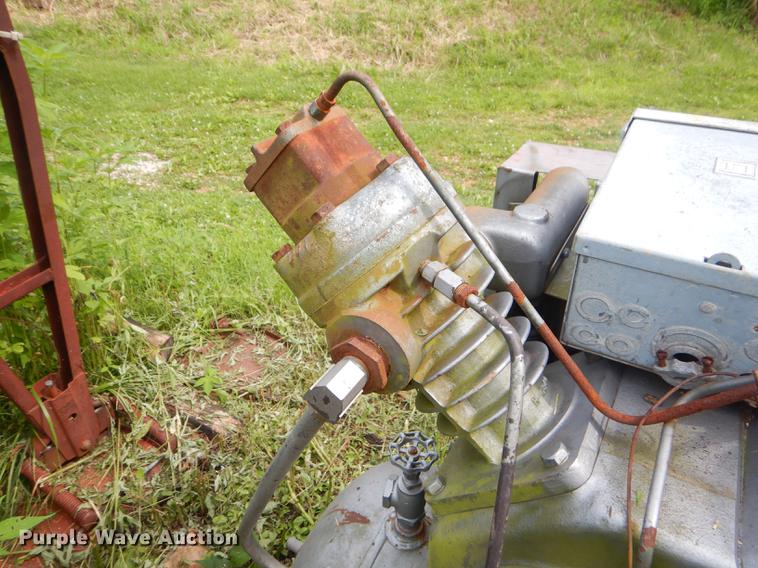 image for item ED9335 Ingersoll Rand air compressor