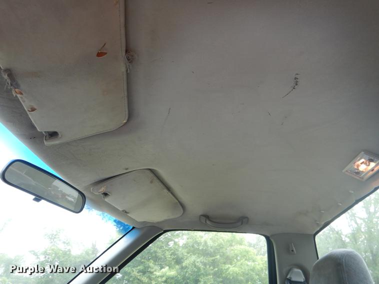 image for item ED9336 1996 Chevrolet S10 pickup truck