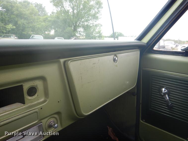 image for item ED9338 1970 Chevrolet C10 pickup truck