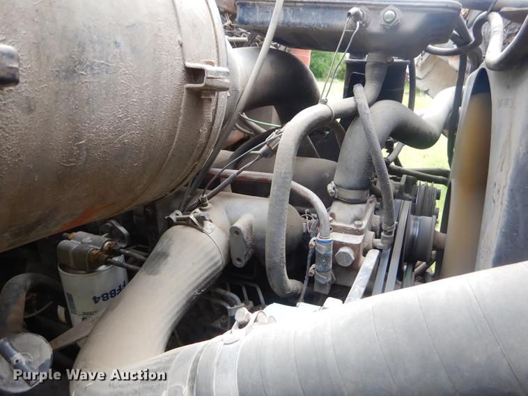 image for item ED9339 1991 Ford LNT8000 railroad crane truck