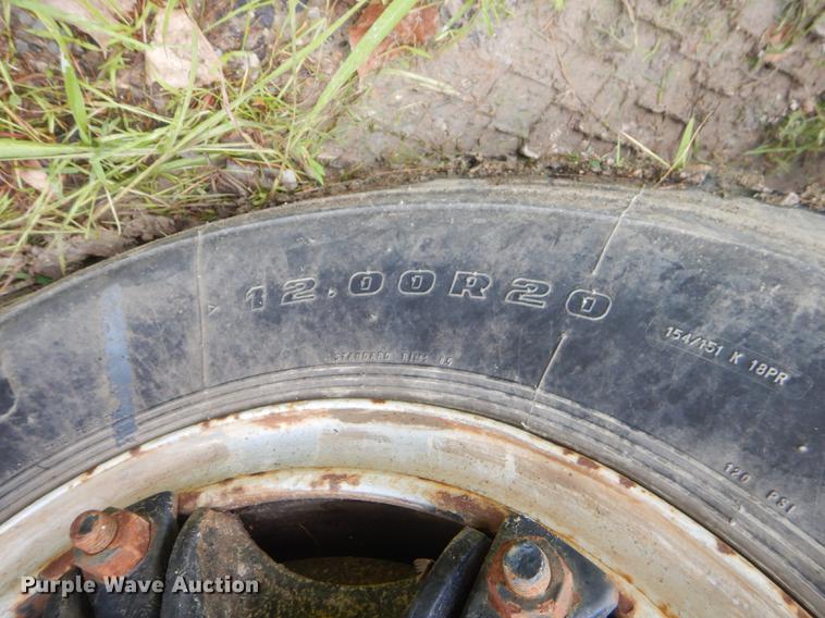 image for item ED9339 1991 Ford LNT8000 railroad crane truck