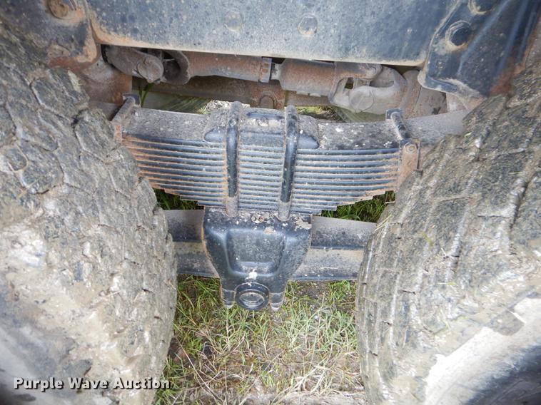 image for item ED9339 1991 Ford LNT8000 railroad crane truck