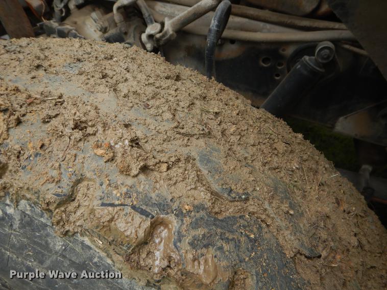 image for item ED9339 1991 Ford LNT8000 railroad crane truck