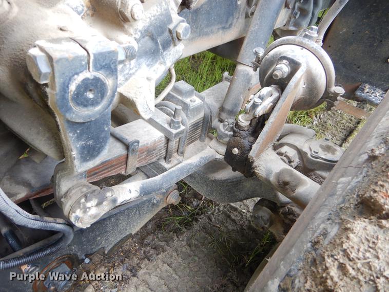 image for item ED9339 1991 Ford LNT8000 railroad crane truck