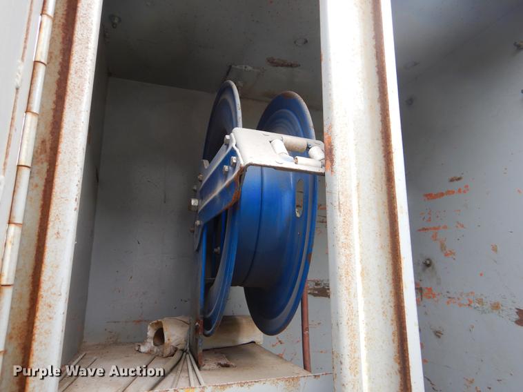 image for item ED9339 1991 Ford LNT8000 railroad crane truck